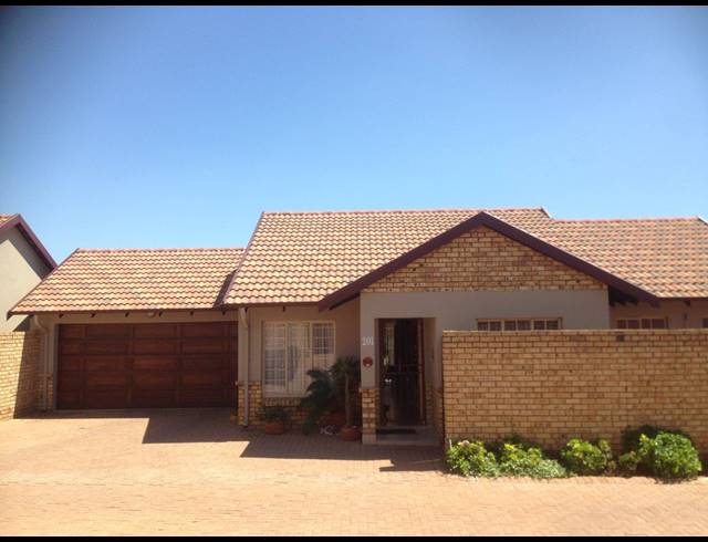 2 BEDROOM TOWNHOUSE SOLD IN SINOVILLE